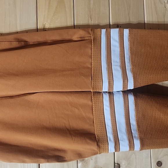 Bombshell Sportswear Leggings Size XS *discontinued Color** Solid Thigh Highd - Picture 3 of 7